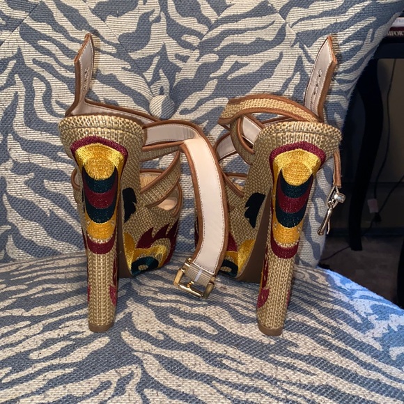 Jessica Simpson Sandals - Picture 2 of 2